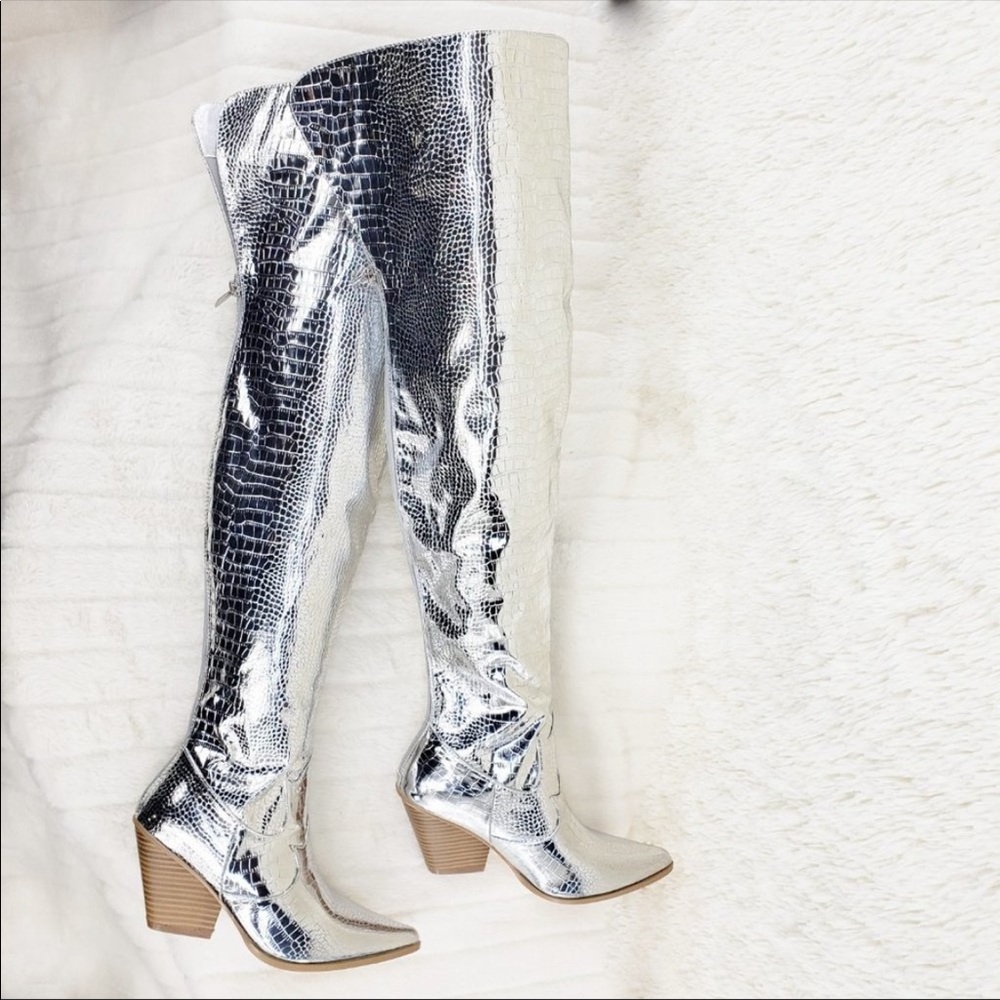 Space cowboy boots